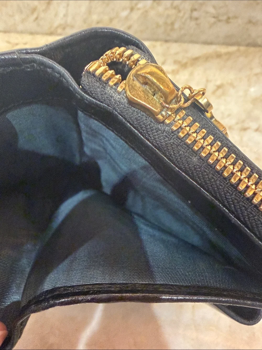 Salvatore Ferragamo Black Leather Gancini Zip Wallet